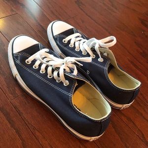 Blue Converse - Low Top